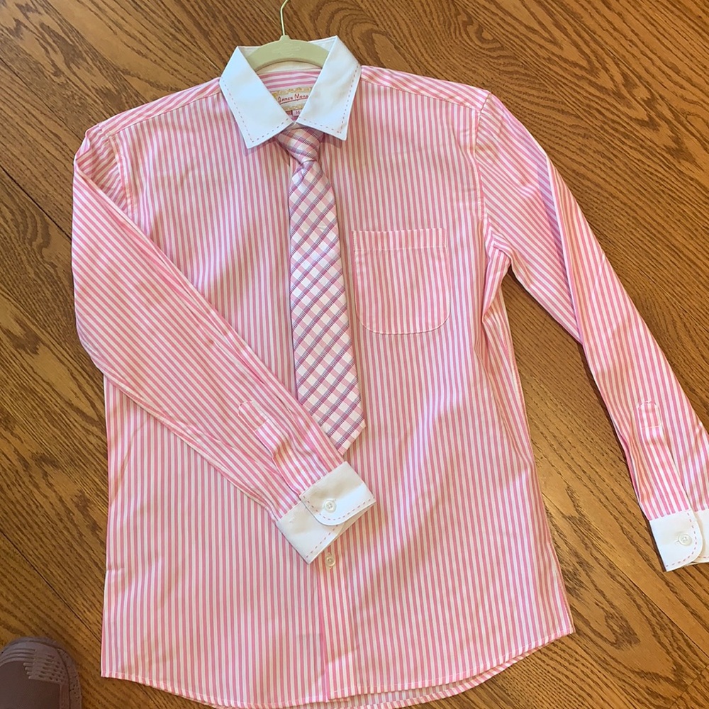 Pink size 14 boys button down with tie. Never worn